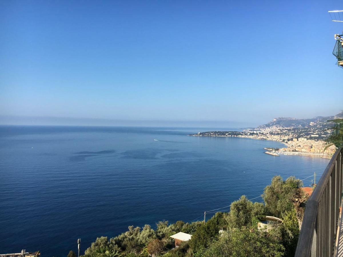 גרימלדי House In Grimaldi. Spectacular View Over The French Riviera! מראה חיצוני תמונה